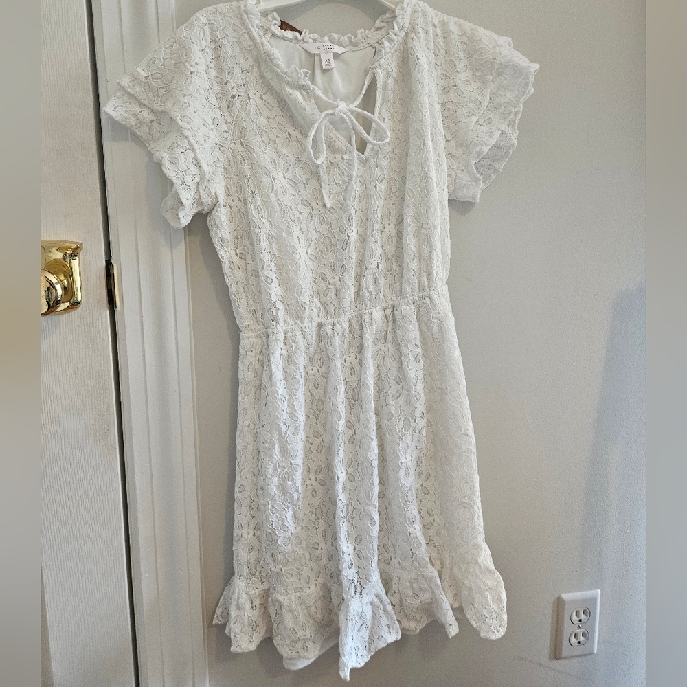 Lauren Conrad White Flowy Minidress ♡